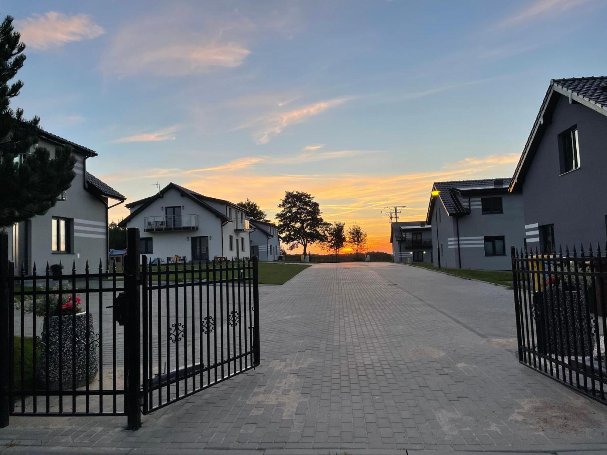 Apartamenty Pod Sosnami Sarbinowo Eksteriør billede
